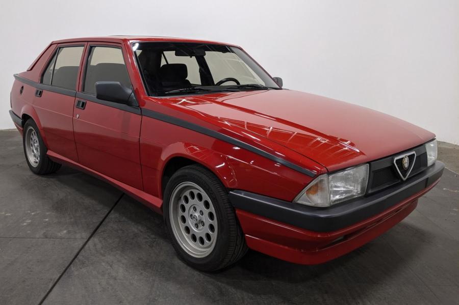  Alfa Romeo Milano Verde (161) 1988 года  (фото 18 из 40)